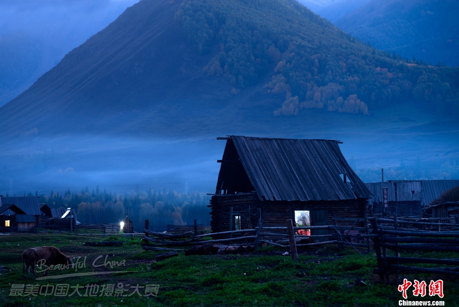 《静静的小山村》 摄影：王冰