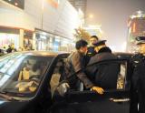 长沙昨晚两小时查扣黑车近20台司机不配合堵路几十米