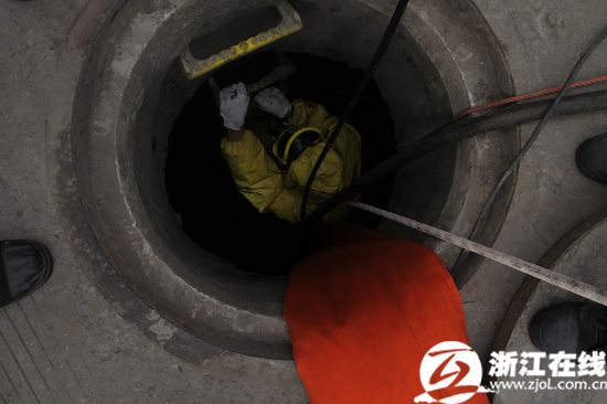 温州4名工人下水道作业沼气中毒不幸全部遇难