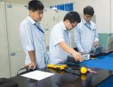 今年开学又出新玩意 电话手表成了小学生新宠