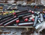 京昆高速因天气发生37车连环相撞17人死