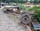 印度火车汽车相撞至少31人死亡