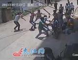江西多名中学生街头将人砍死 死者被刺40余刀